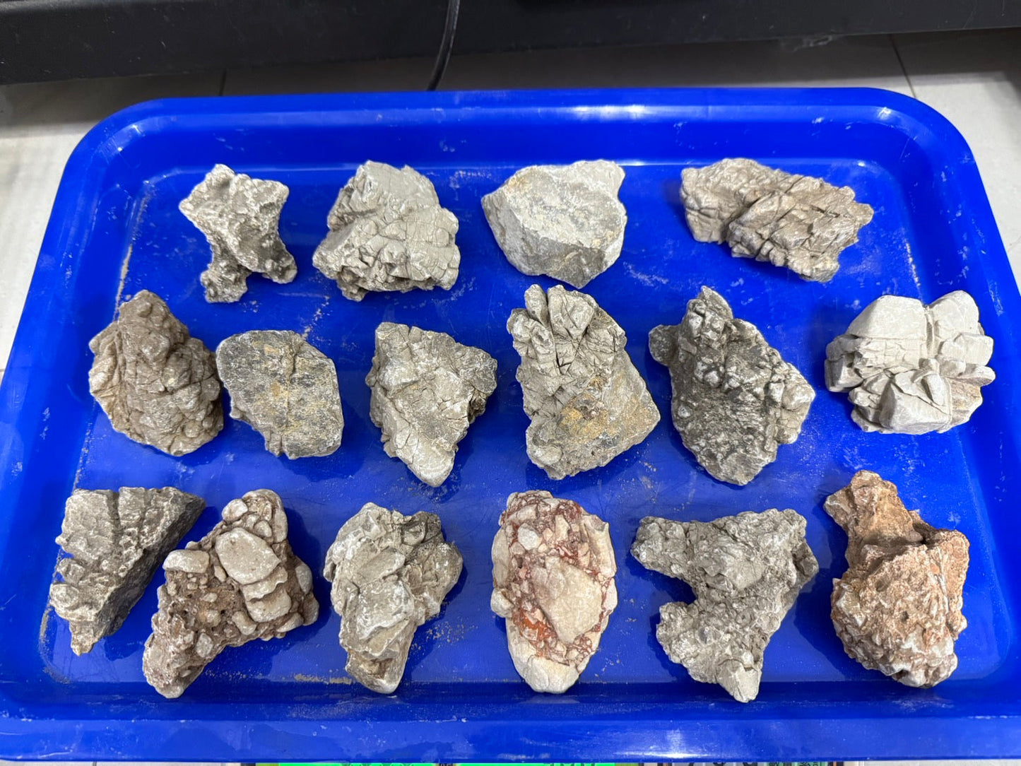 零散石頭、底砂特賣,售完為止