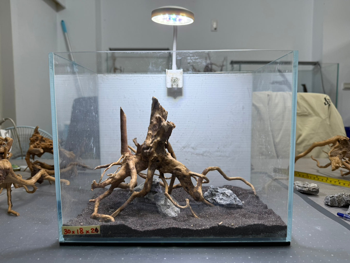 1尺標準缸(30*18*24) 沉木造景