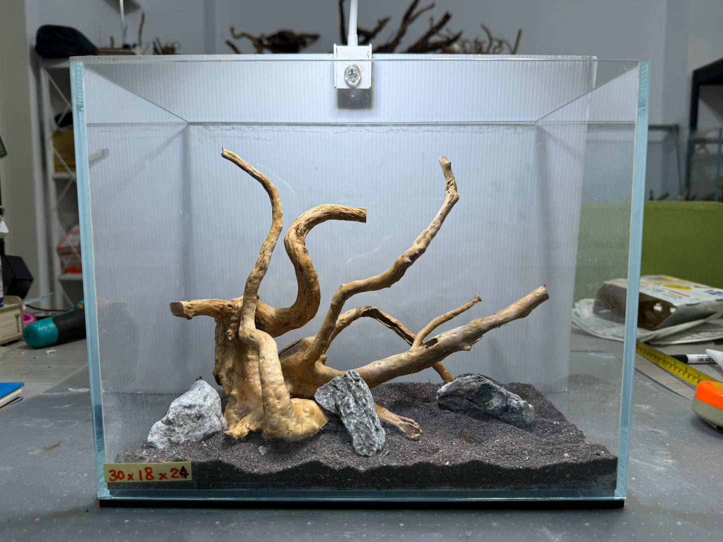 1尺標準缸(30*18*24) 沉木造景