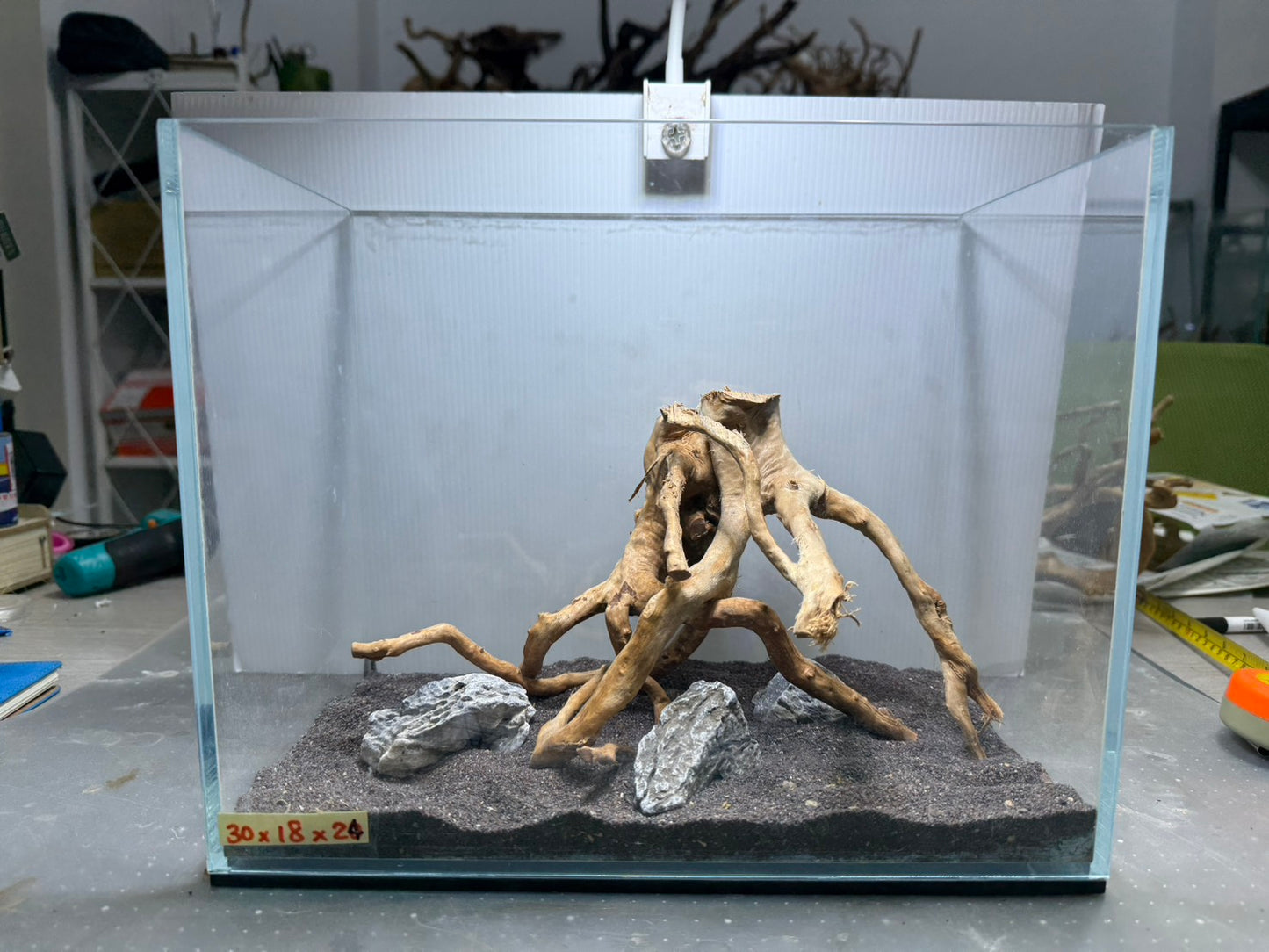 1尺標準缸(30*18*24) 沉木造景