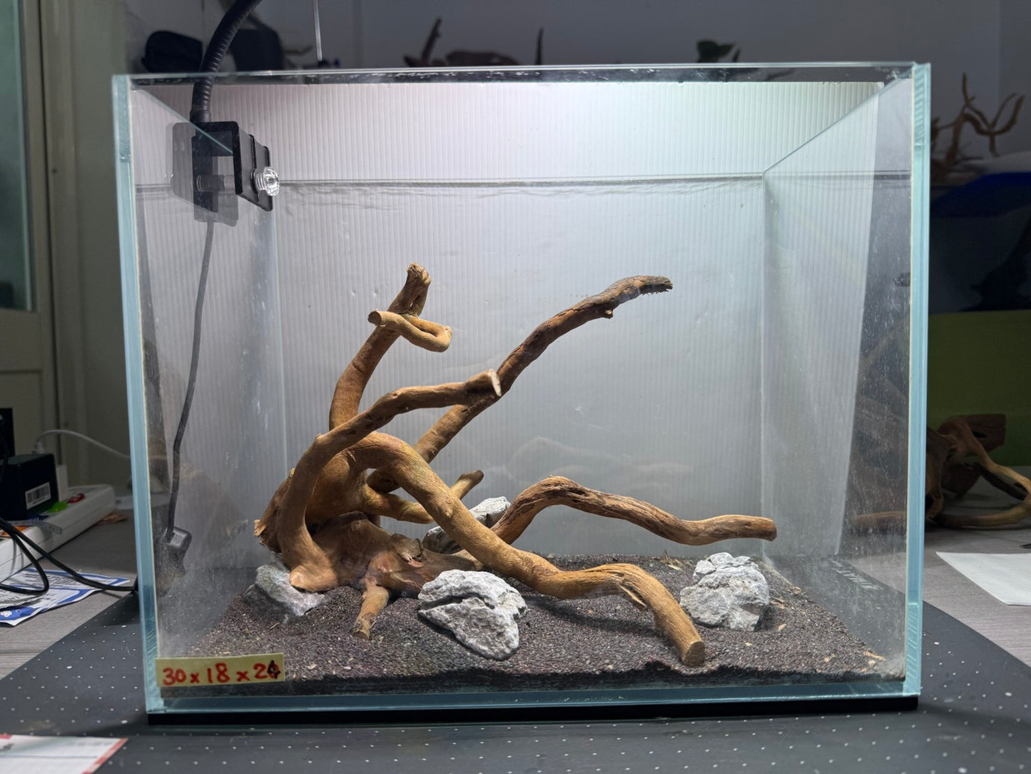 1尺標準缸(30*18*24) 沉木造景