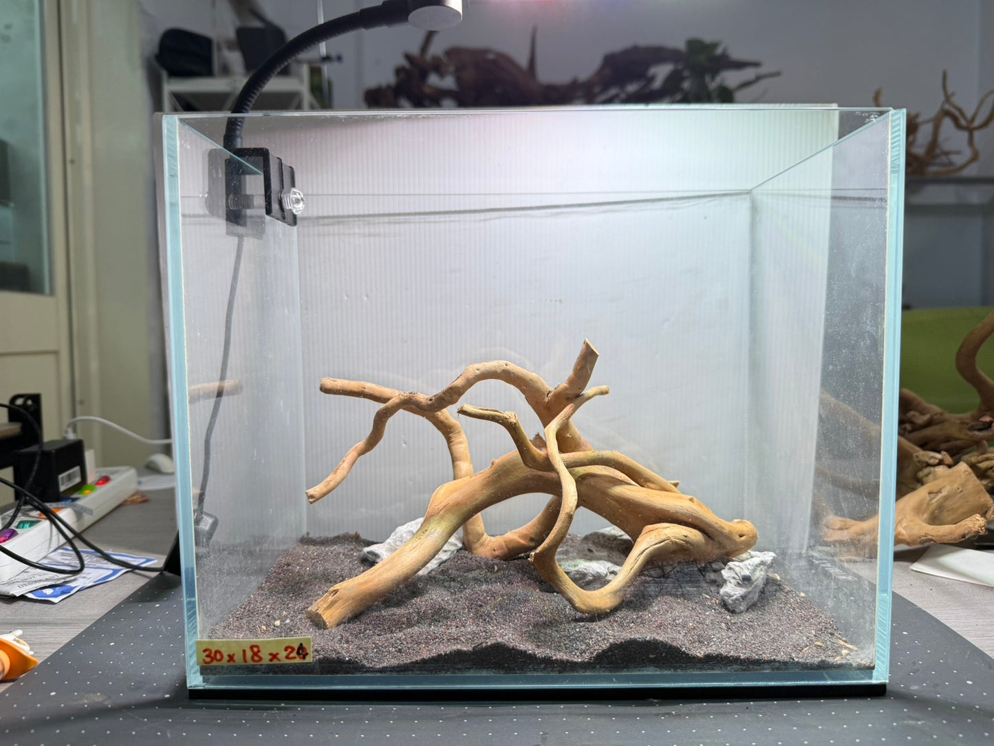 1尺標準缸(30*18*24) 沉木造景